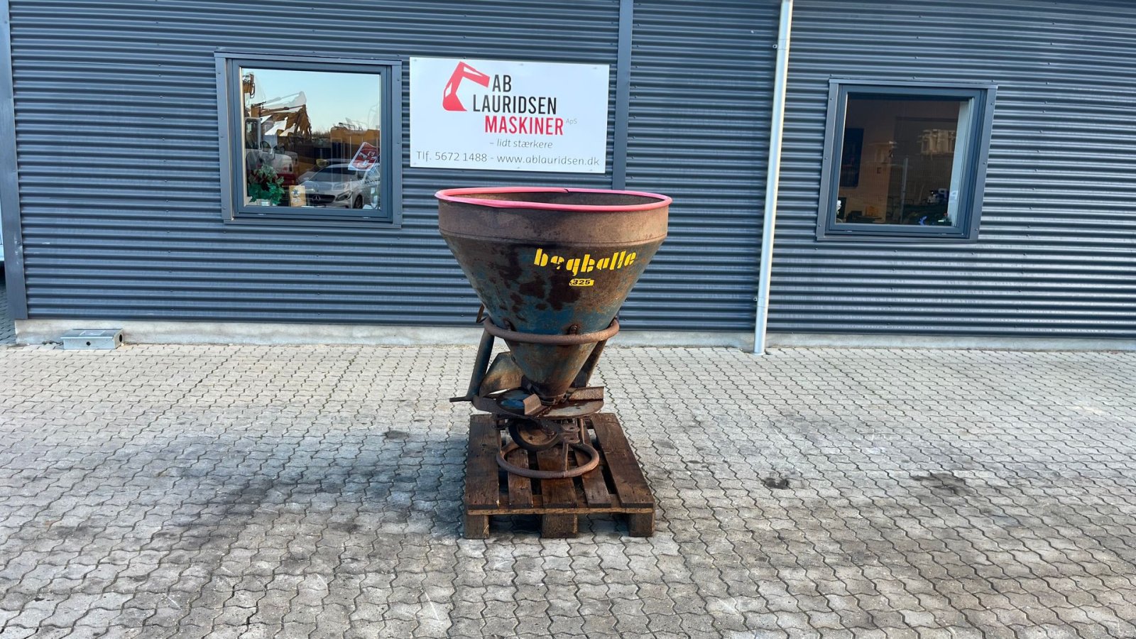 Düngerstreuer typu Sonstige 325 lille fin gødning spreder, Gebrauchtmaschine v Rønnede (Obrázek 1)