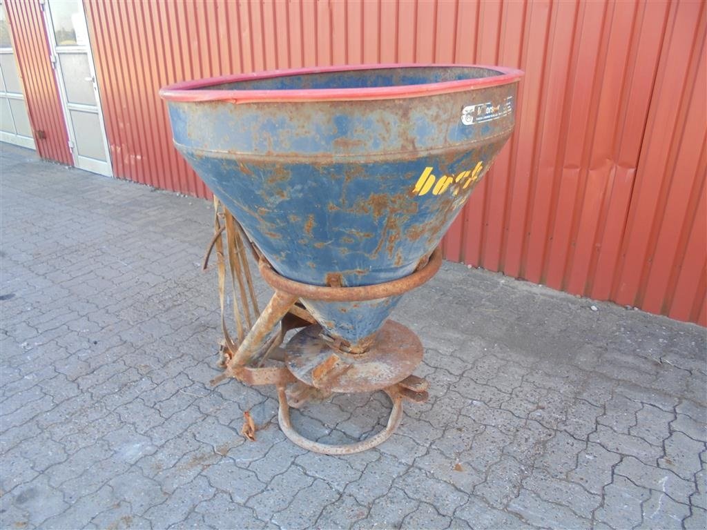 Düngerstreuer typu Sonstige 325, Gebrauchtmaschine w Ribe (Zdjęcie 9)