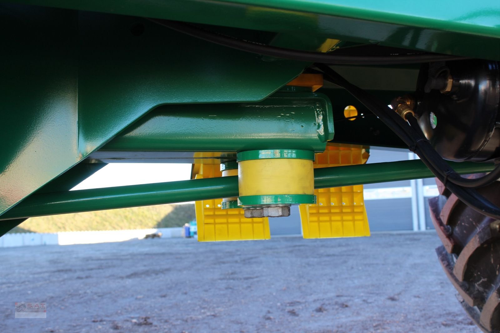 Düngerstreuer des Typs Sonstige Agro-Masz REWO 8200 Kalk- und Düngerstreuer, Neumaschine in Eberschwang (Bild 30)