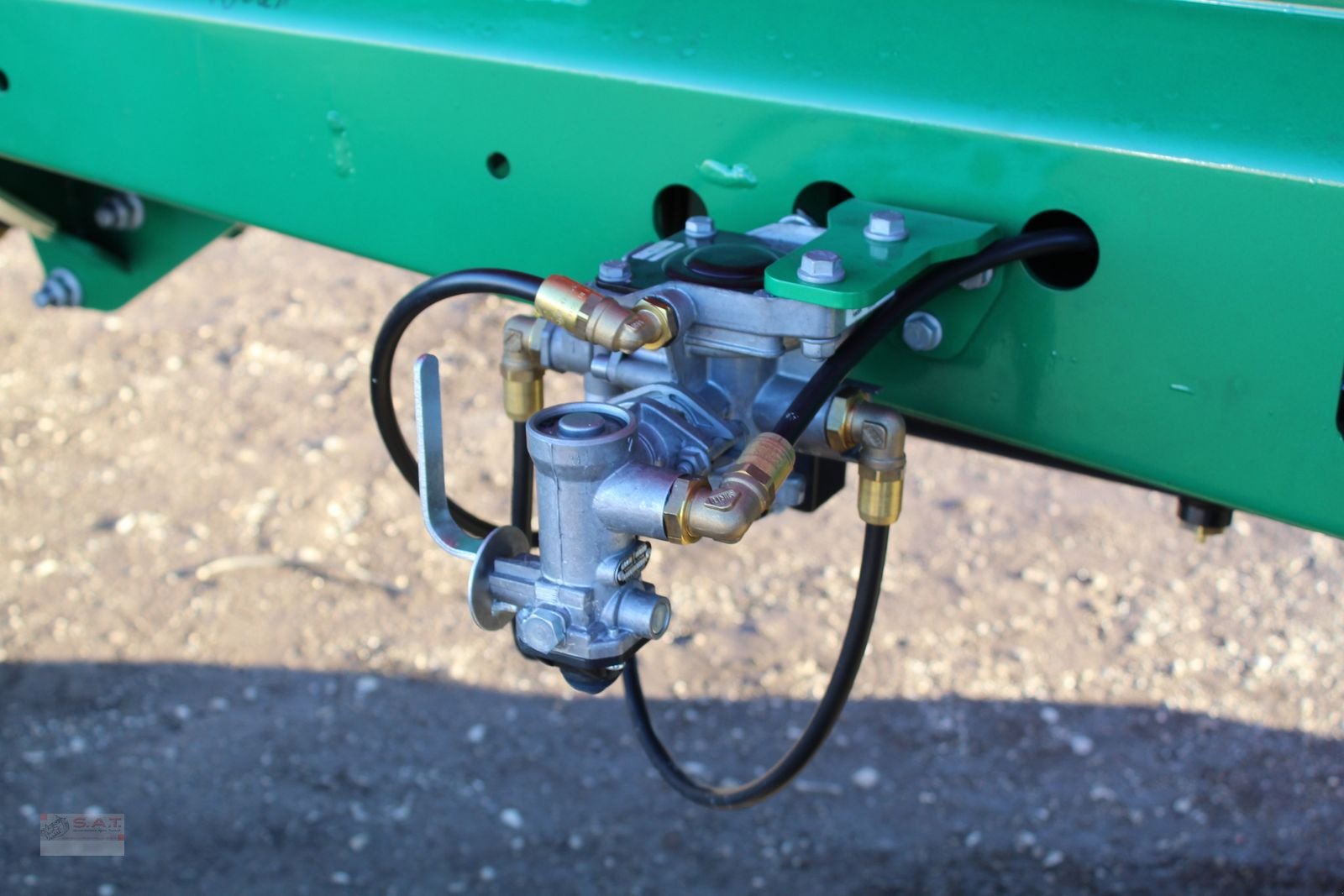 Düngerstreuer des Typs Sonstige Agro-Masz REWO 8200 Kalk- und Düngerstreuer, Neumaschine in Eberschwang (Bild 24)