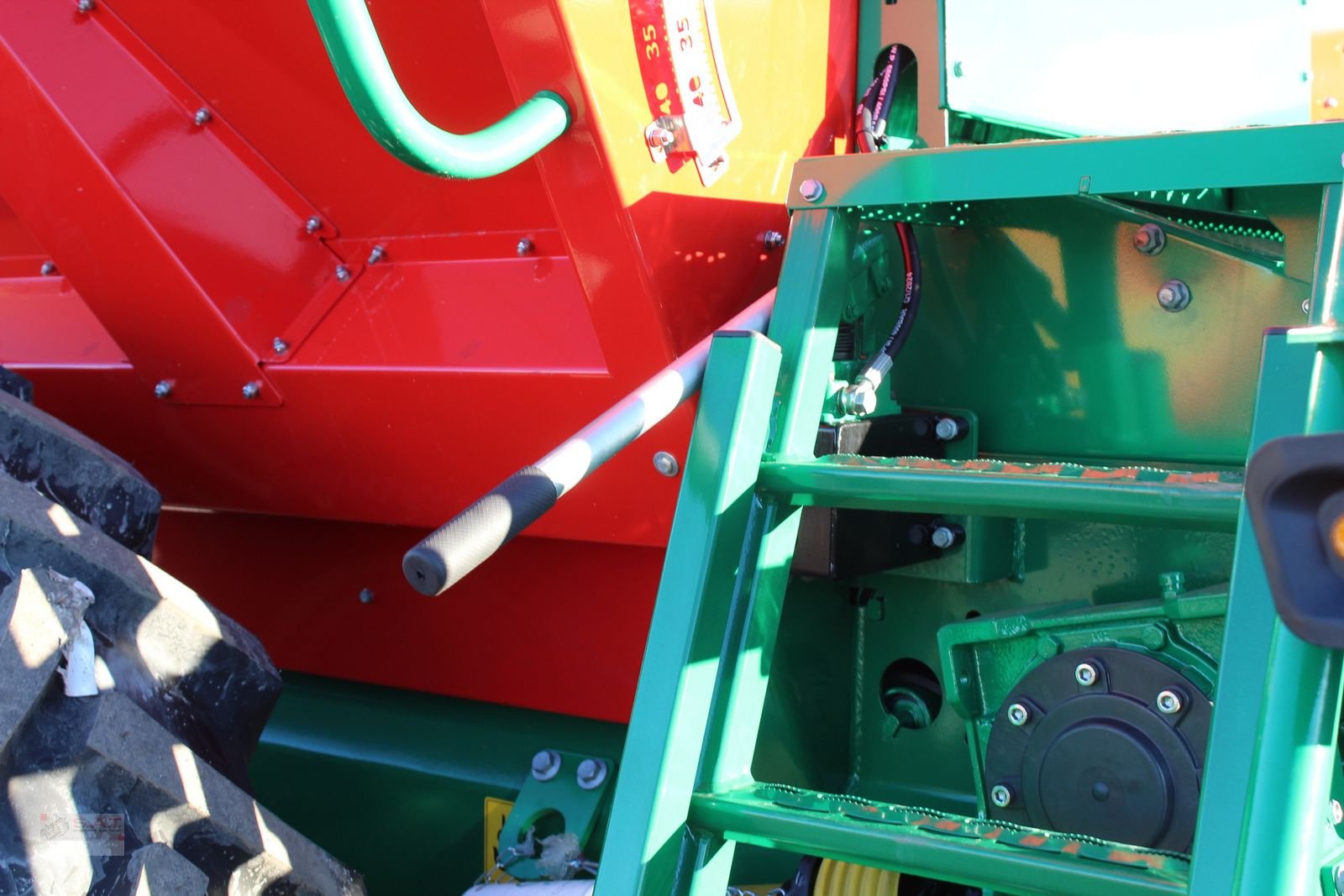 Düngerstreuer des Typs Sonstige Agro-Masz REWO 8200 Kalk- und Düngerstreuer, Neumaschine in Eberschwang (Bild 19)