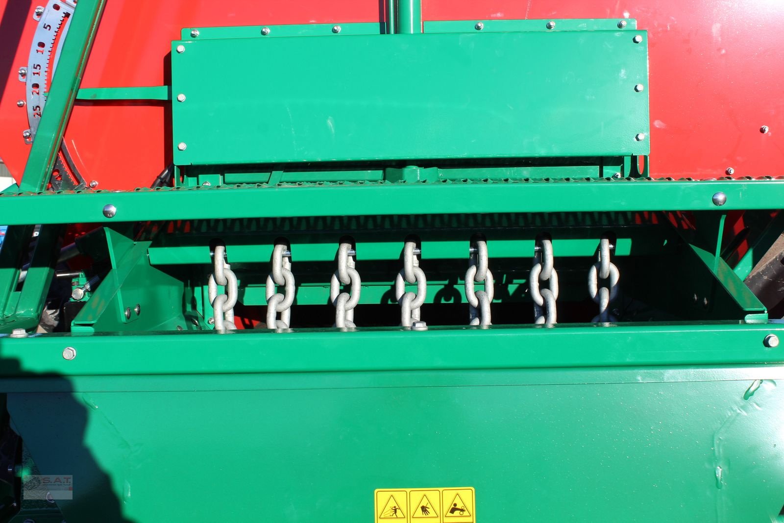 Düngerstreuer des Typs Sonstige Agro-Masz REWO 8200 Kalk- und Düngerstreuer, Neumaschine in Eberschwang (Bild 17)