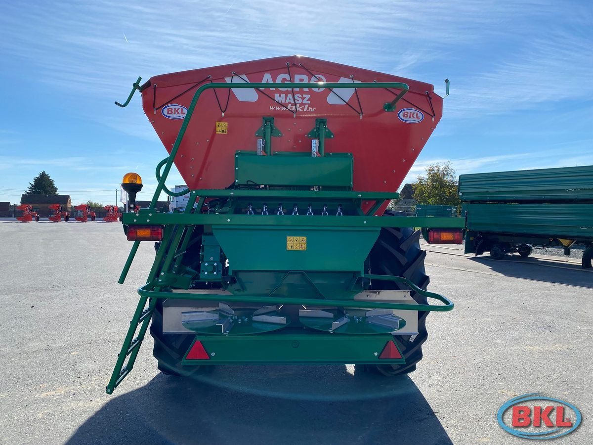 Düngerstreuer del tipo Sonstige Agro-Masz REWO 8200 Kalk- und Düngerstreuer, Neumaschine In Rovisce (Immagine 4)