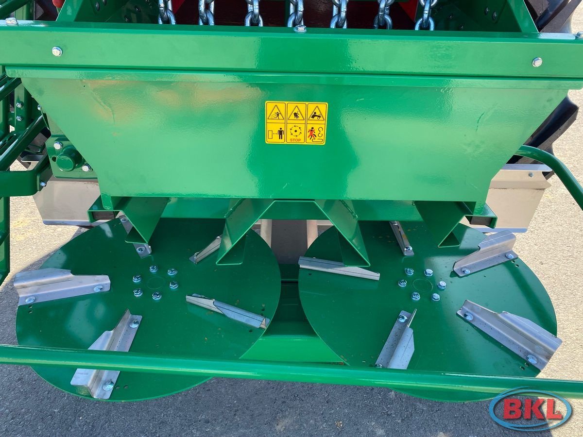 Düngerstreuer del tipo Sonstige Agro-Masz REWO 8200 Kalk- und Düngerstreuer, Neumaschine In Rovisce (Immagine 11)