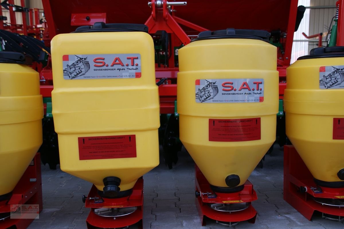 Düngerstreuer des Typs Sonstige AKTION-SAT-Universalstreuer, Neumaschine in Eberschwang (Bild 2)