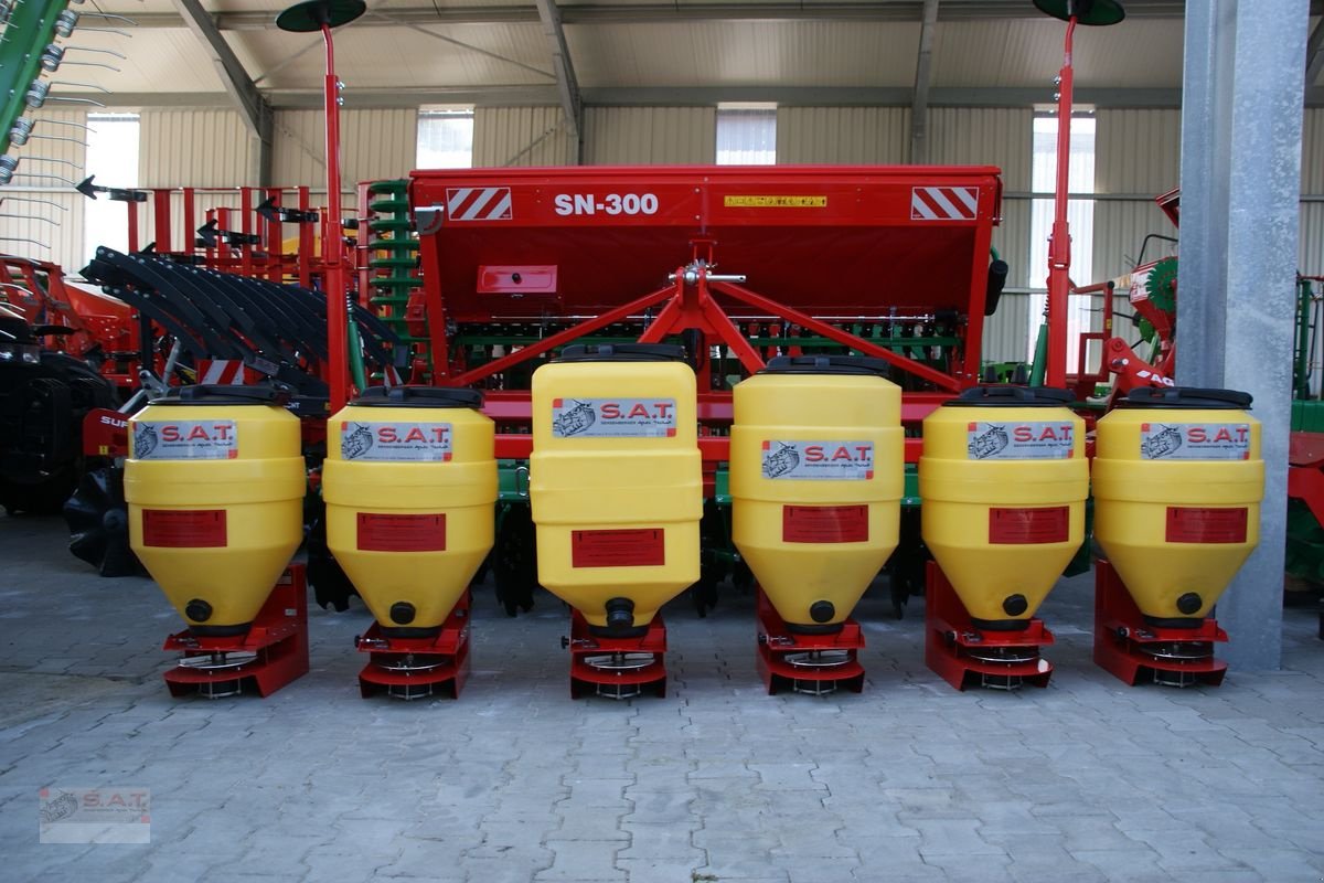 Düngerstreuer des Typs Sonstige AKTION-SAT-Universalstreuer, Neumaschine in Eberschwang (Bild 1)