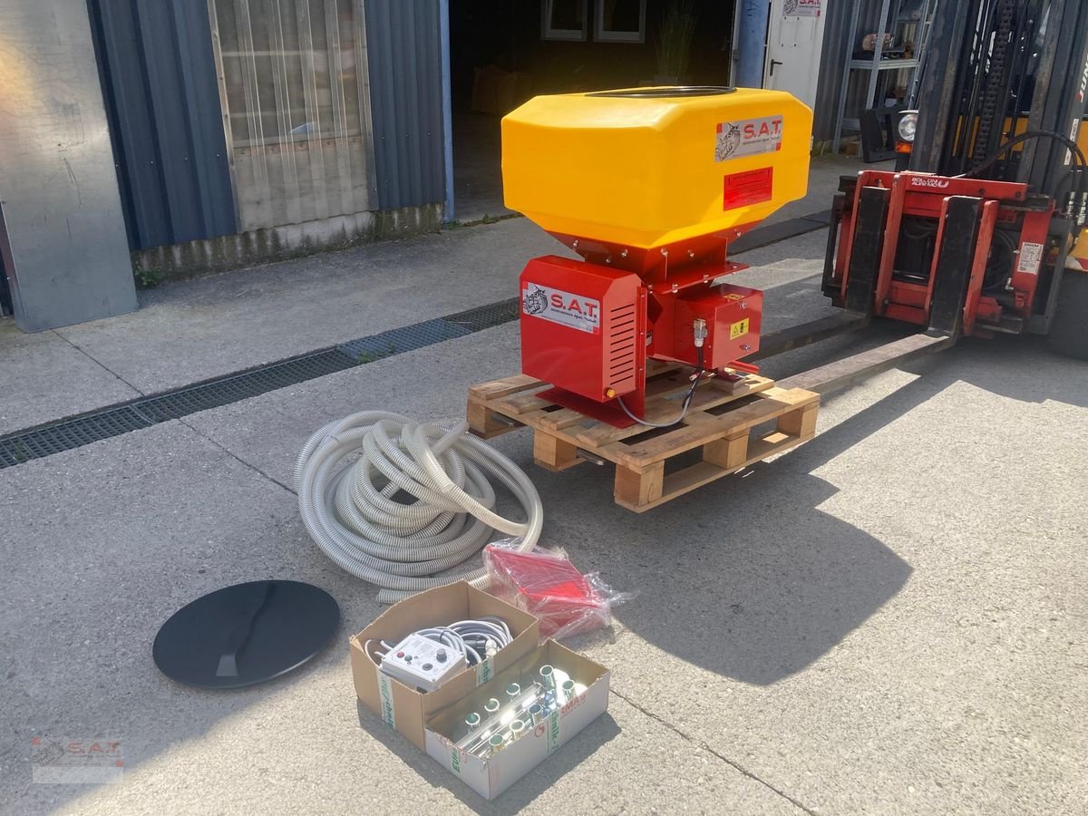 Düngerstreuer des Typs Sonstige Aktion Universalstreuer-frei Haus, Neumaschine in Eberschwang (Bild 2)