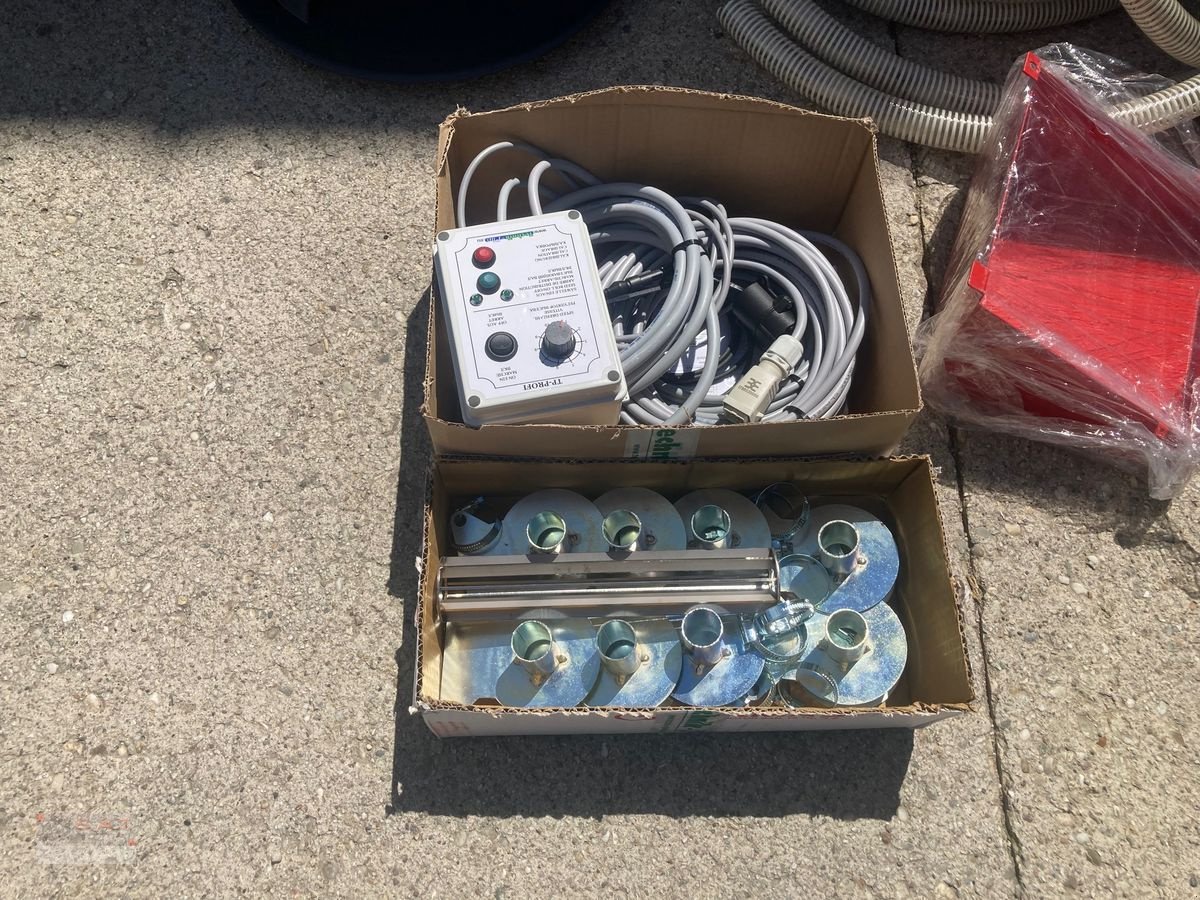 Düngerstreuer des Typs Sonstige Aktion Universalstreuer-frei Haus, Neumaschine in Eberschwang (Bild 4)