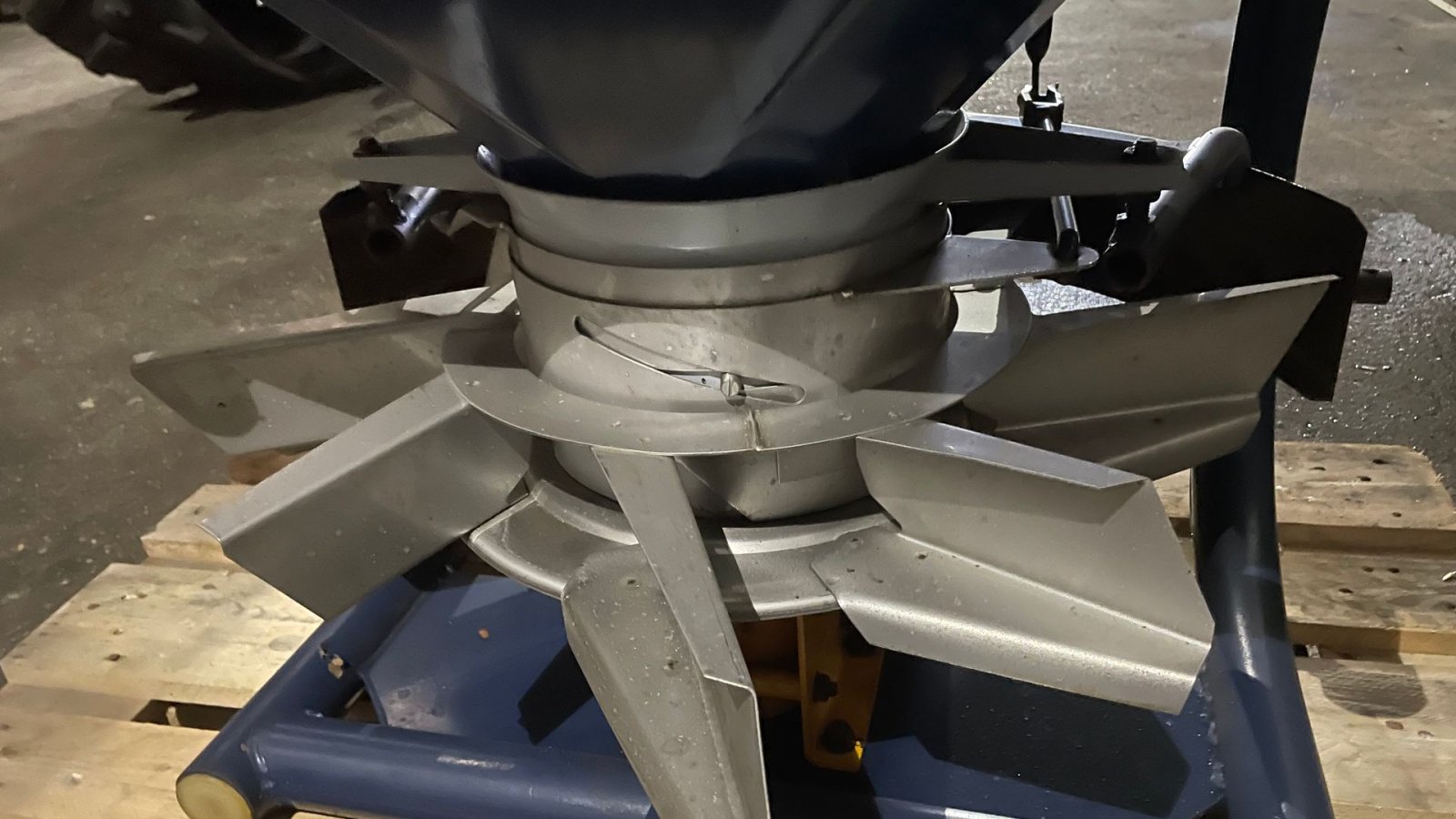 Düngerstreuer typu Sonstige B700 B700, Gebrauchtmaschine v Hadsund (Obrázek 6)