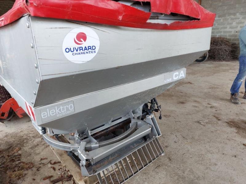 Düngerstreuer от тип Sonstige CA2000INOX-ES, Gebrauchtmaschine в GEMOZAC (Снимка 4)