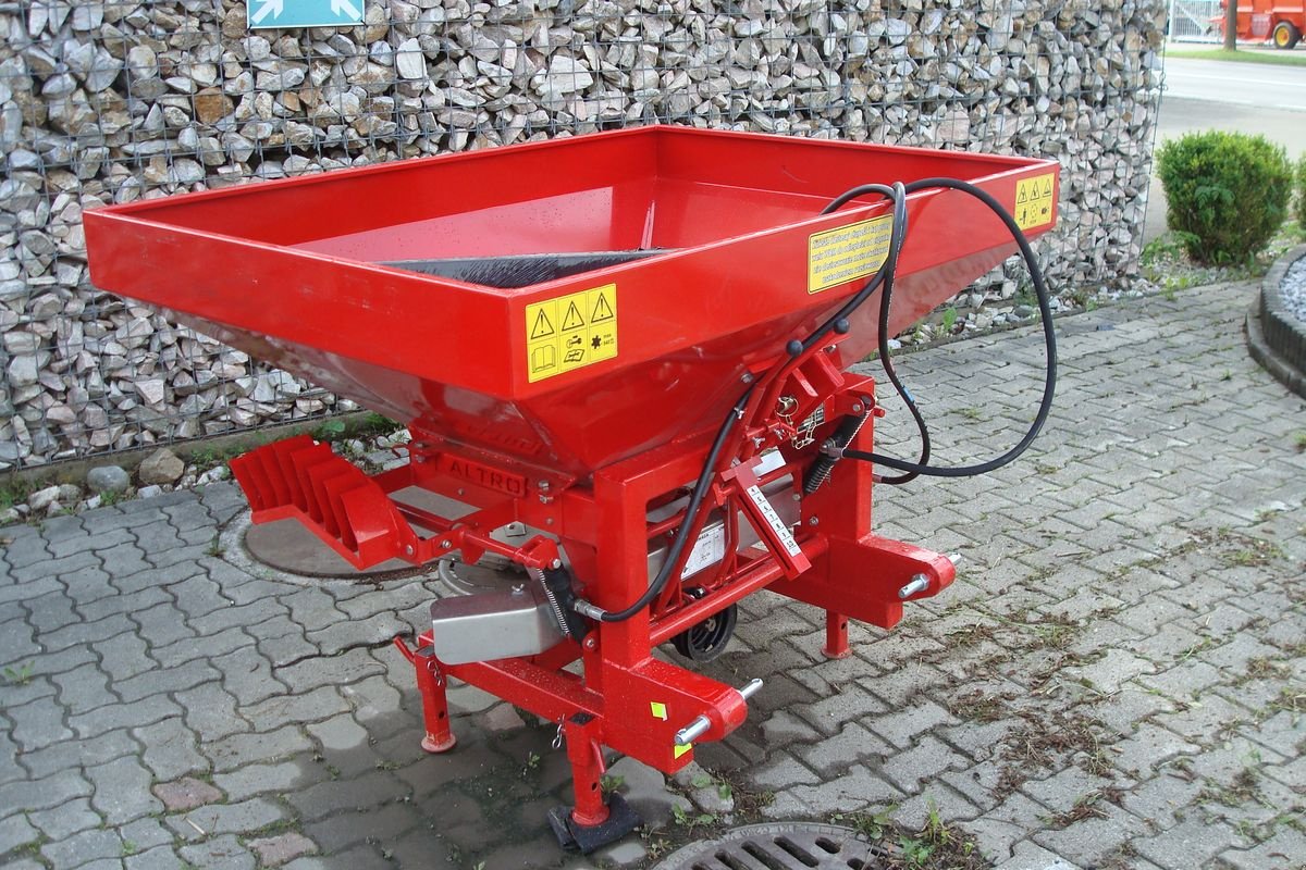 Düngerstreuer des Typs Sonstige Düngestreuer RN 1200 mit Limiter, Neumaschine in Judenburg (Bild 3)