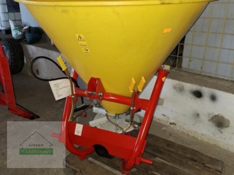 Düngerstreuer of the type Sonstige Dungerstreuer 400 Liter, Neumaschine in Schlitters