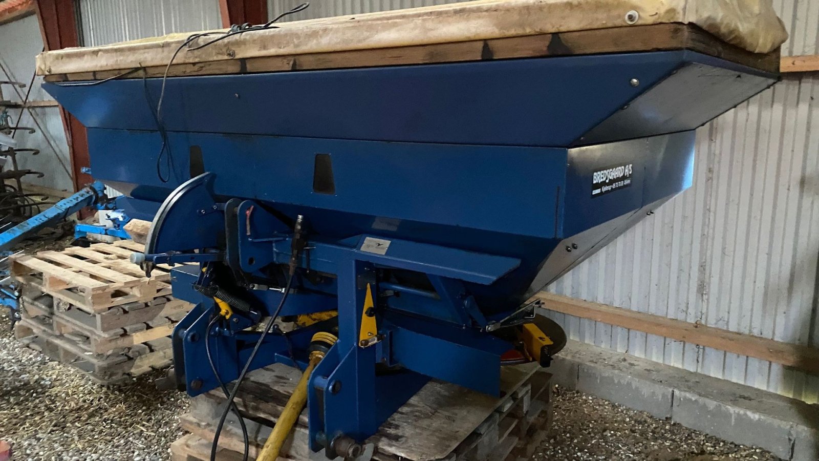 Düngerstreuer от тип Sonstige E 1500 hydr. betjening af skod, Gebrauchtmaschine в Kjellerup (Снимка 1)