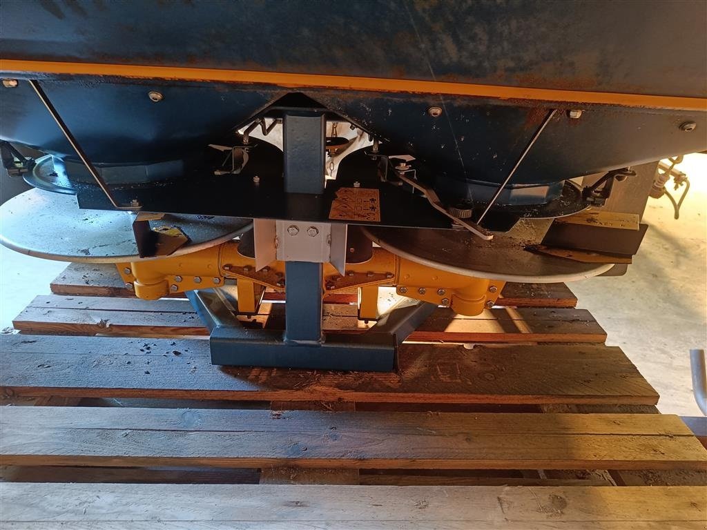 Düngerstreuer des Typs Sonstige L1A    arbejdsbredde 15 m, Gebrauchtmaschine in Egtved (Bild 8)