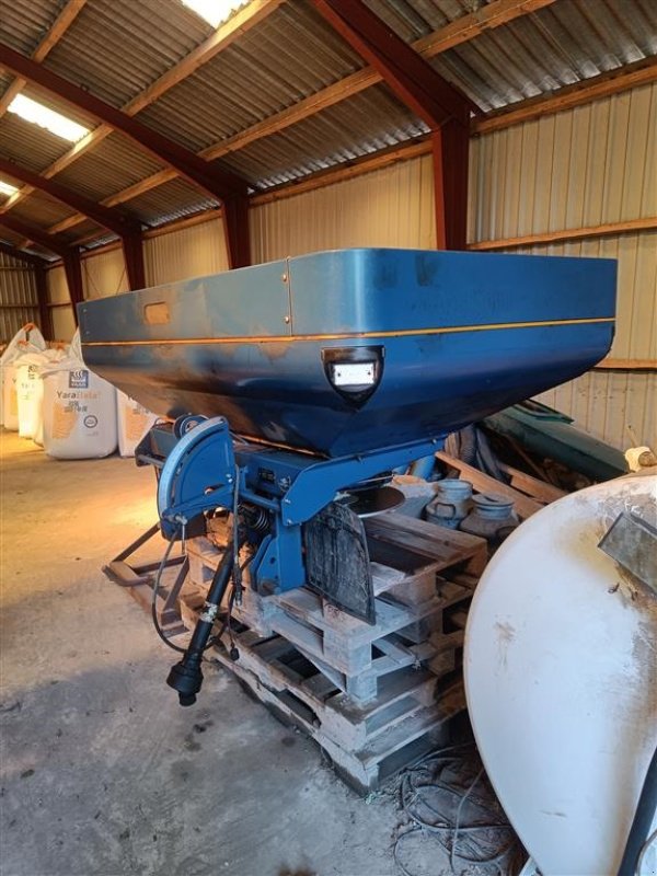 Düngerstreuer des Typs Sonstige L1A    arbejdsbredde 15 m, Gebrauchtmaschine in Egtved (Bild 1)