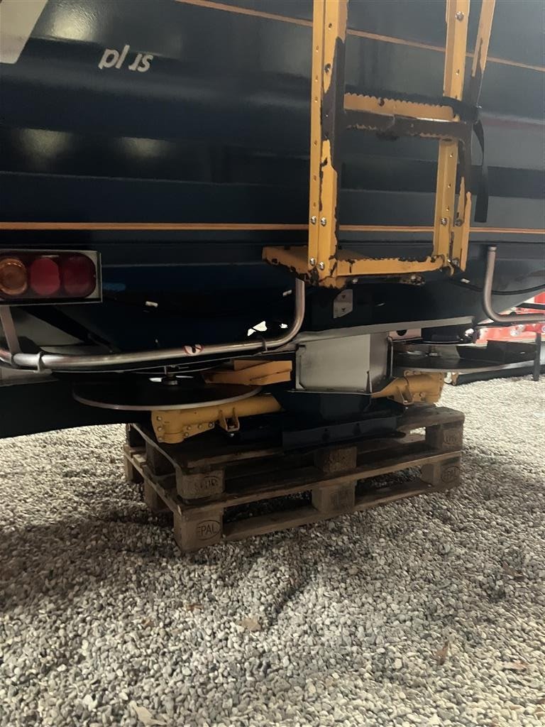 Düngerstreuer of the type Sonstige M3W, Gebrauchtmaschine in Glamsbjerg (Picture 8)