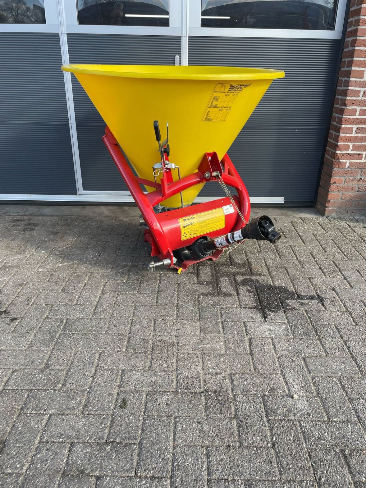 Düngerstreuer типа Sonstige Morgnieux 400, Gebrauchtmaschine в Klarenbeek (Фотография 3)