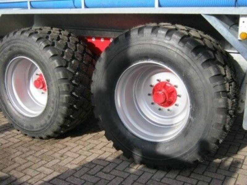 Düngerstreuer des Typs Sonstige Nr. 2807 Bemestertanken, Neumaschine in Goudriaan (Bild 5)