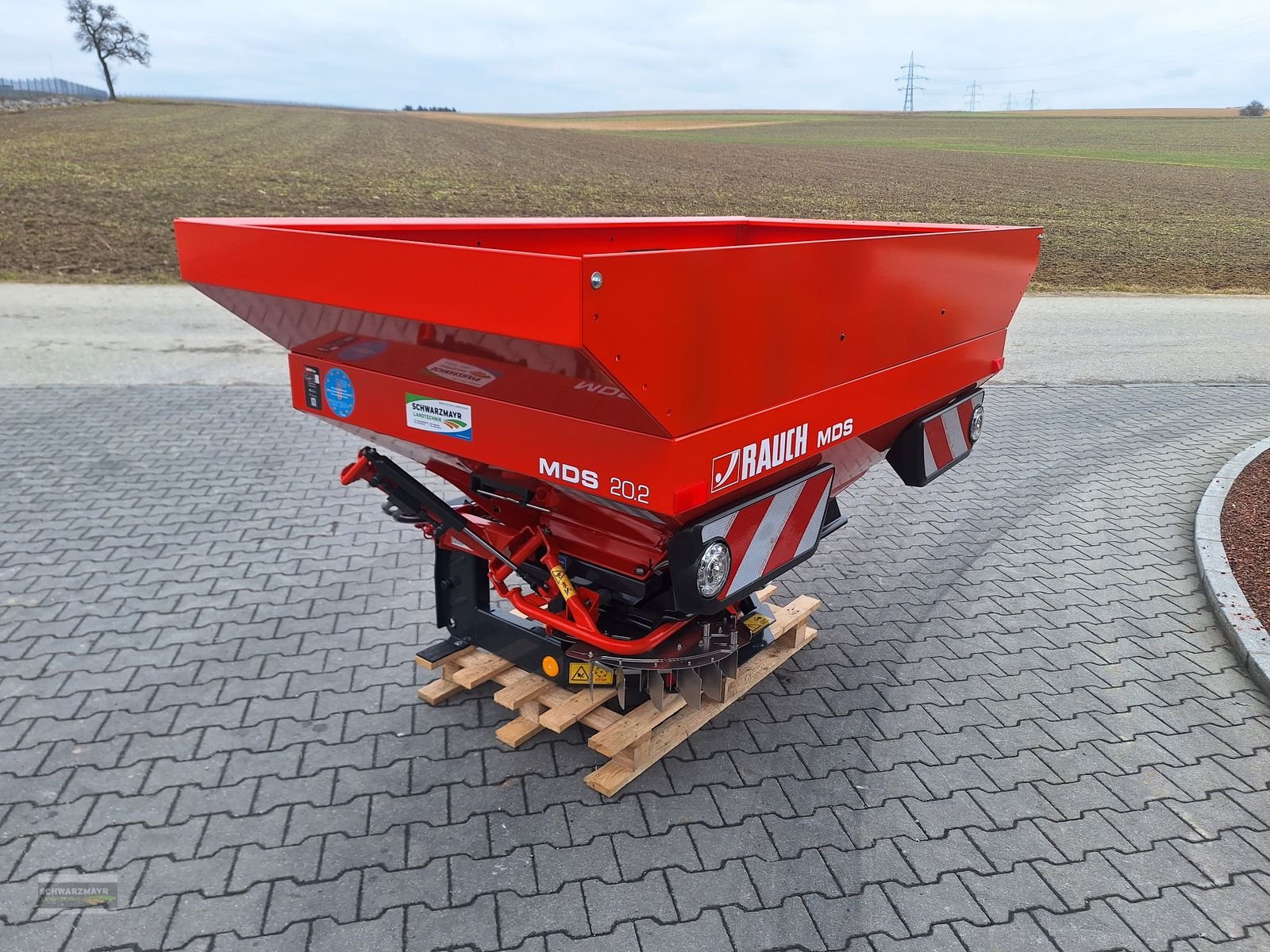 Düngerstreuer des Typs Sonstige Rauch Aufsatz M800, Neumaschine in Aurolzmünster (Bild 4)