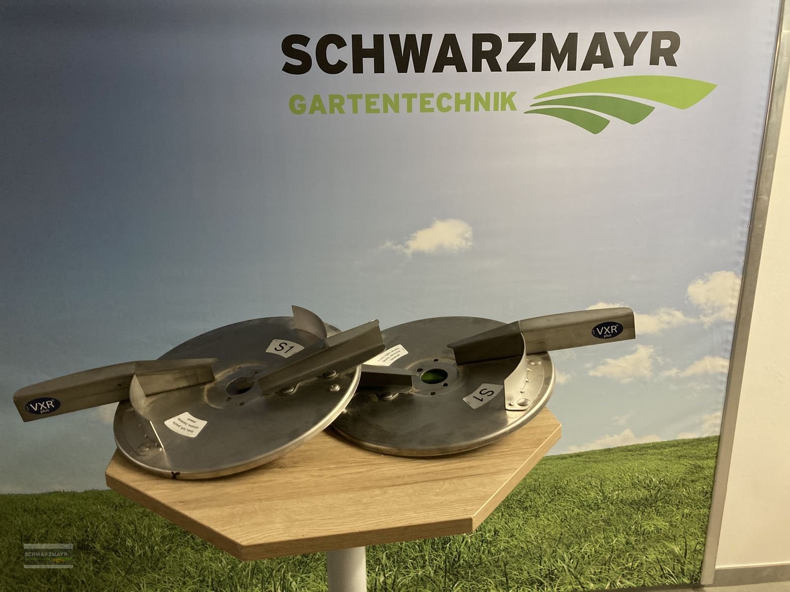 Düngerstreuer des Typs Sonstige Rauch Wurfscheiben S1, Neumaschine in Aurolzmünster (Bild 1)