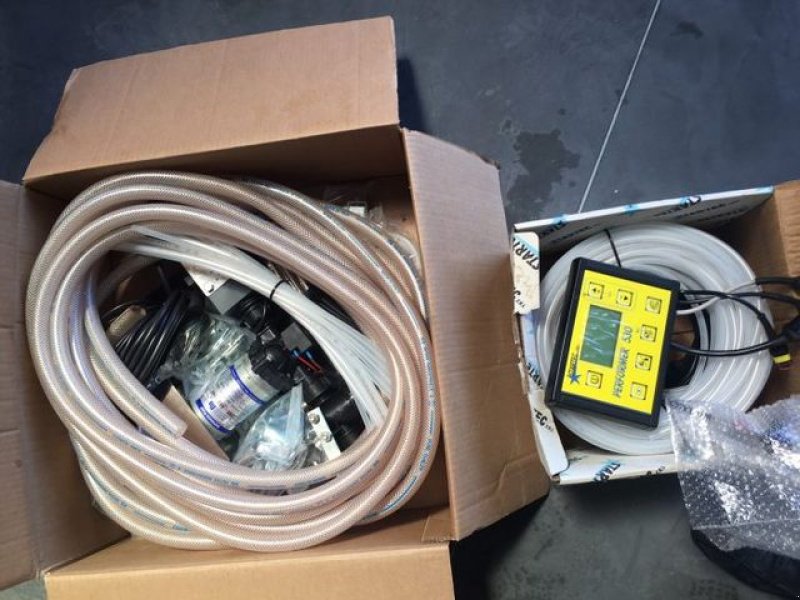 Düngerstreuer des Typs Sonstige Tank für Flüssigdünger Ecofert, Neumaschine in Rovisce (Bild 3)