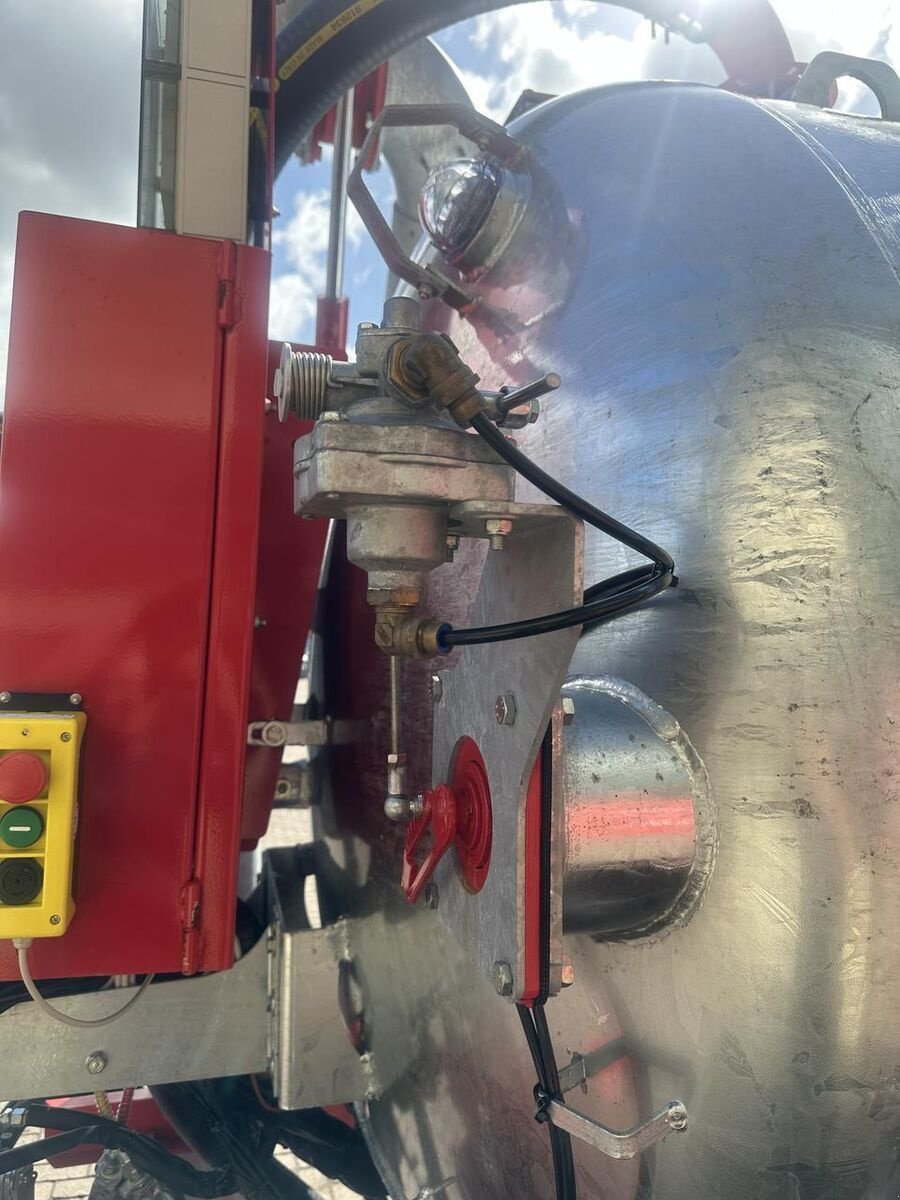 Düngerstreuer of the type Sonstige Vaia MB100 watertank met 8&#039;&#039; zuigarm - Nieuw, Neumaschine in Goudriaan (Picture 11)