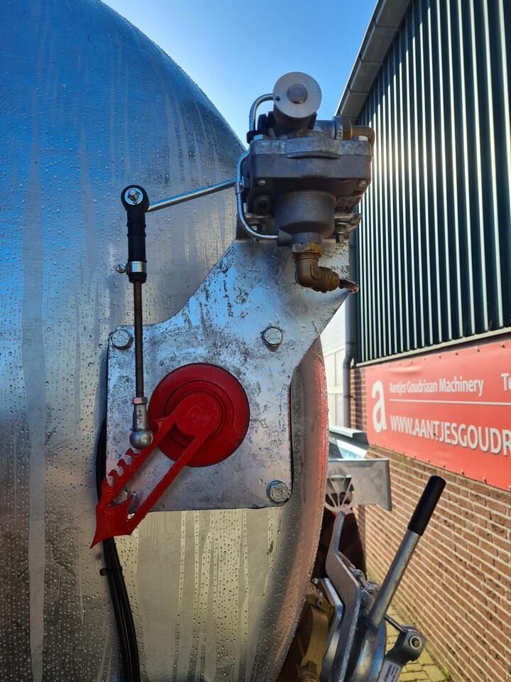 Düngerstreuer of the type Sonstige Vaia waterwagen MB 100, Neumaschine in Goudriaan (Picture 10)