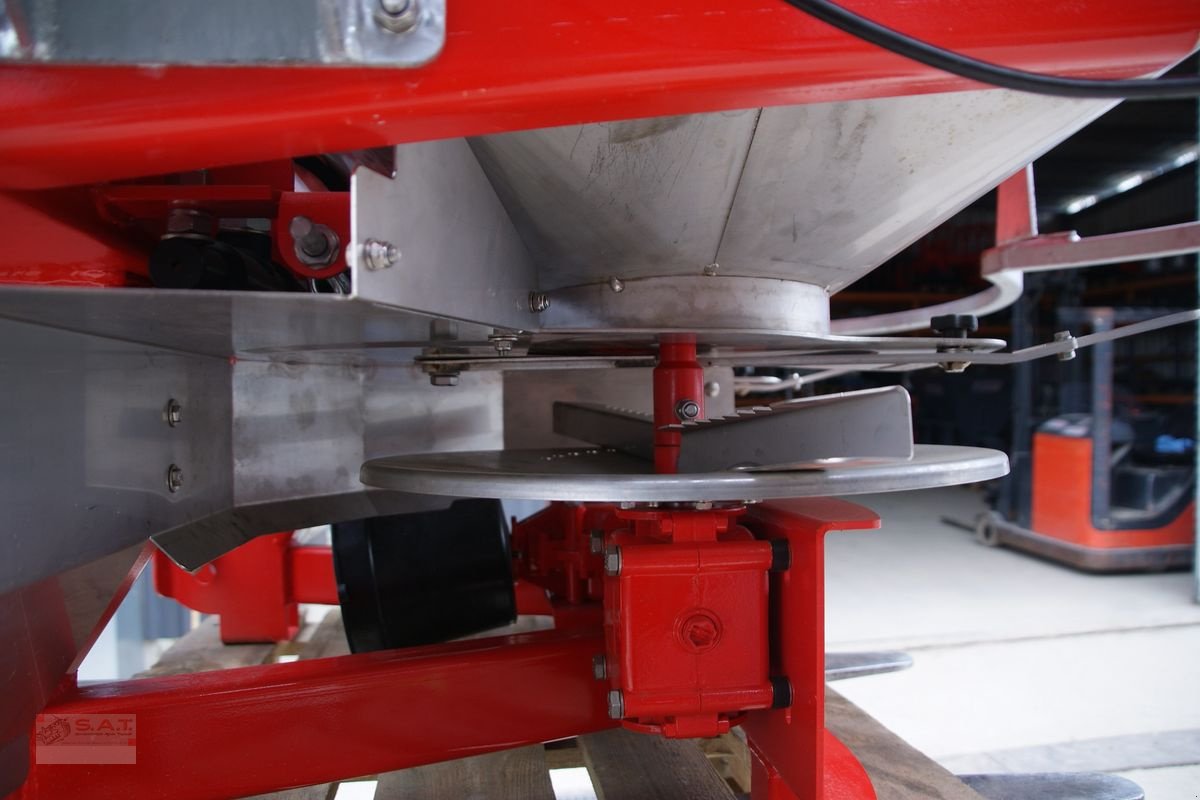 Düngerstreuer des Typs Sonstige Woprol Düngestreuer 1200l-Neu, Neumaschine in Eberschwang (Bild 15)