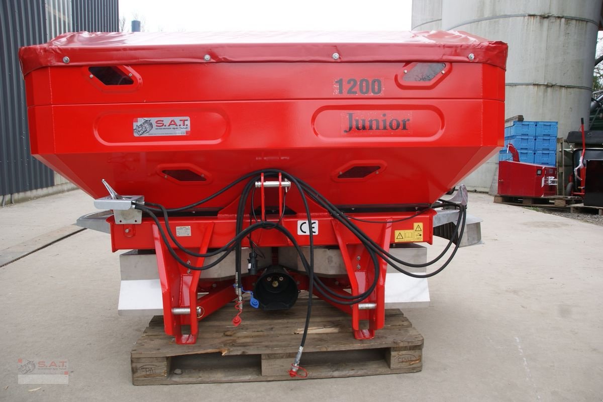 Düngerstreuer des Typs Sonstige Woprol Düngestreuer 1200l-Neu, Neumaschine in Eberschwang (Bild 3)