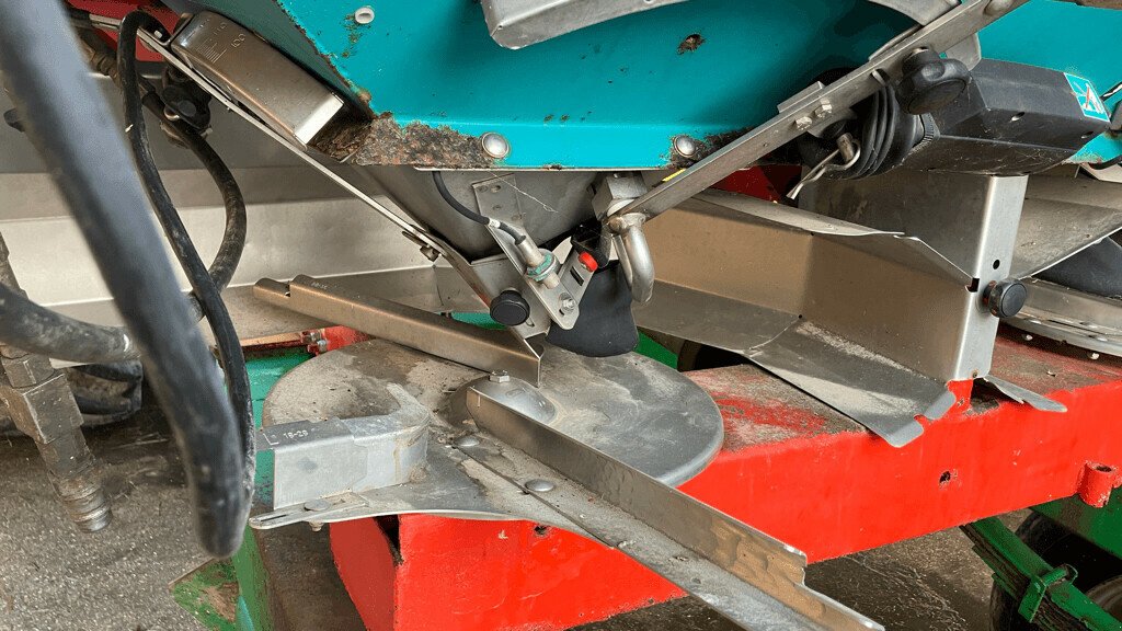 Düngerstreuer типа Sulky DISTRIBUTEUR D'ENGRAIS DPX, Gebrauchtmaschine в VAROIS & CHAIGNOT (Фотография 7)