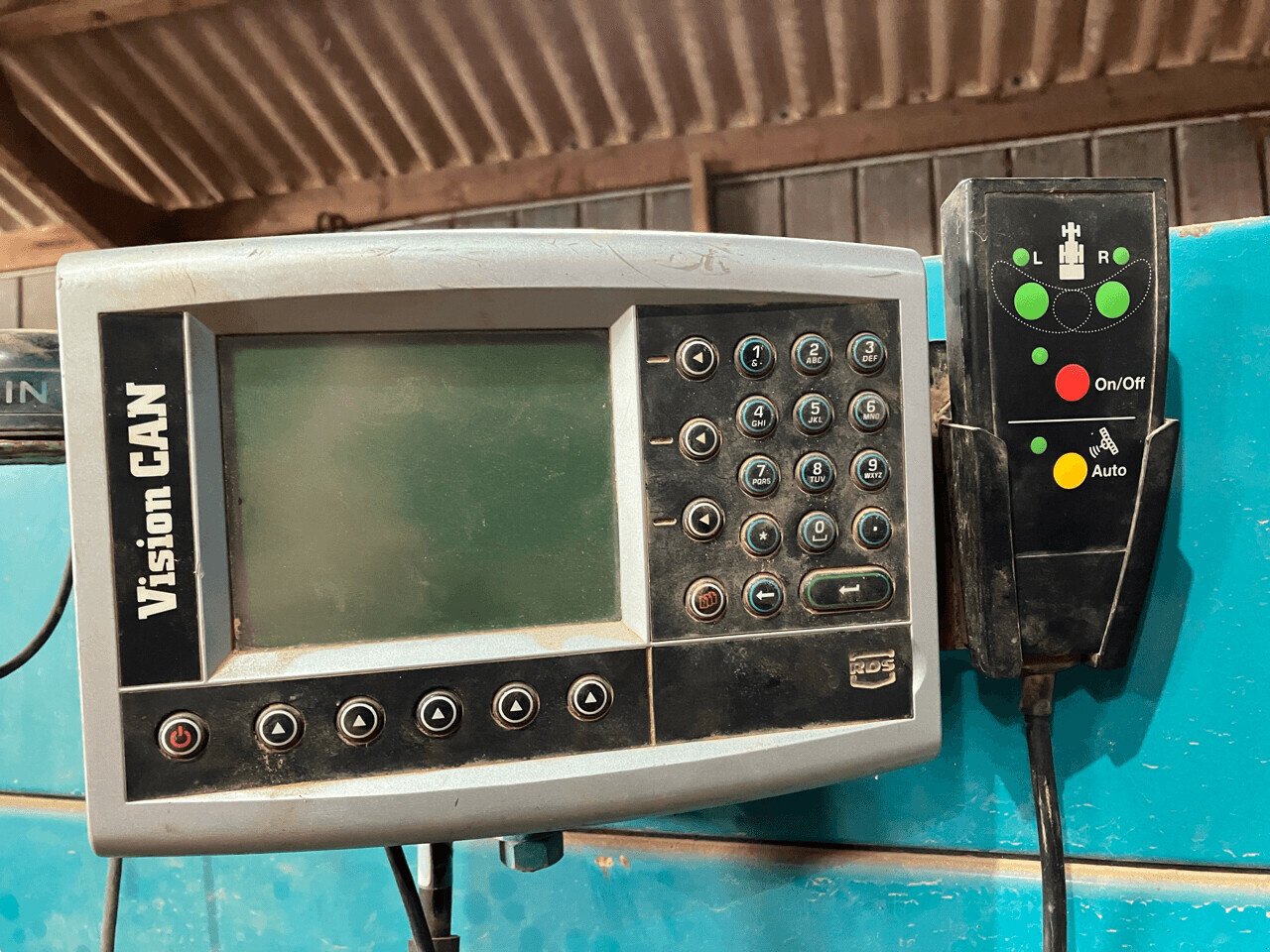 Düngerstreuer des Typs Sulky DISTRIBUTEUR D'ENGRAIS DX 30+, Gebrauchtmaschine in PLOUIGNEAU (Bild 2)