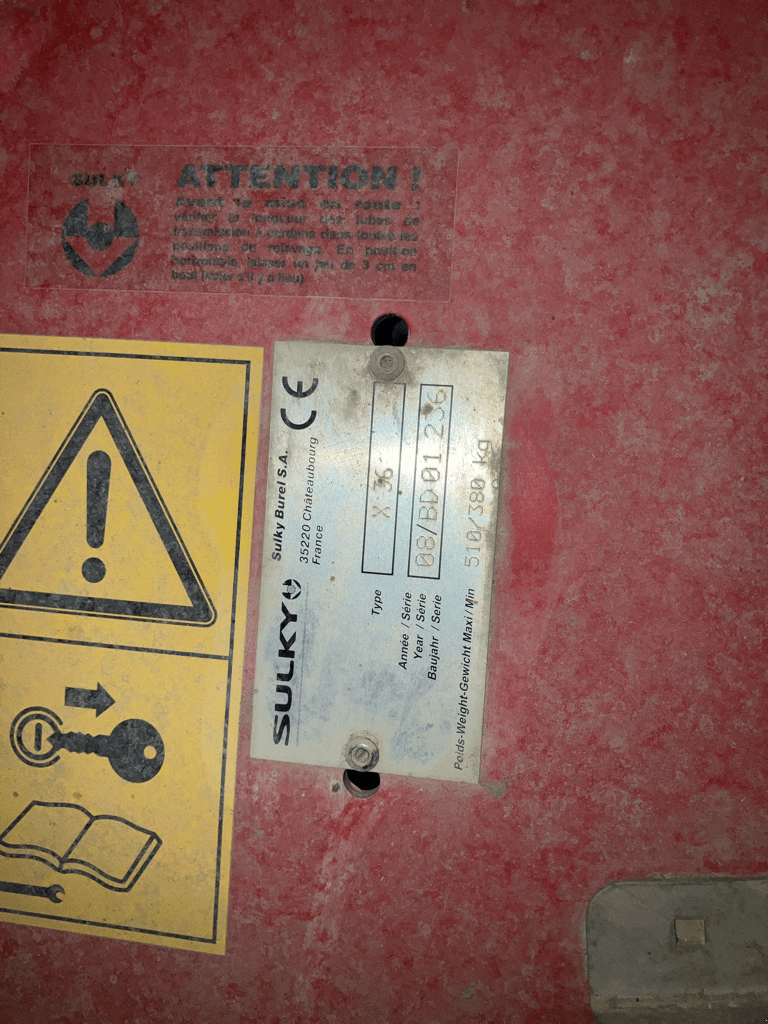 Düngerstreuer typu Sulky DISTRIBUTEUR D'ENGRAIS X36, Gebrauchtmaschine v SAINT ANDIOL (Obrázek 3)