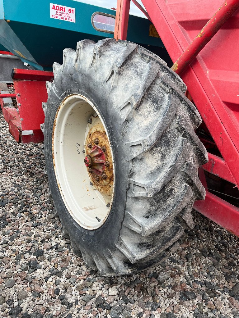 Düngerstreuer типа Sulky DPA XL 2000 TREMIE POMMIER, Gebrauchtmaschine в VERT TOULON (Фотография 5)