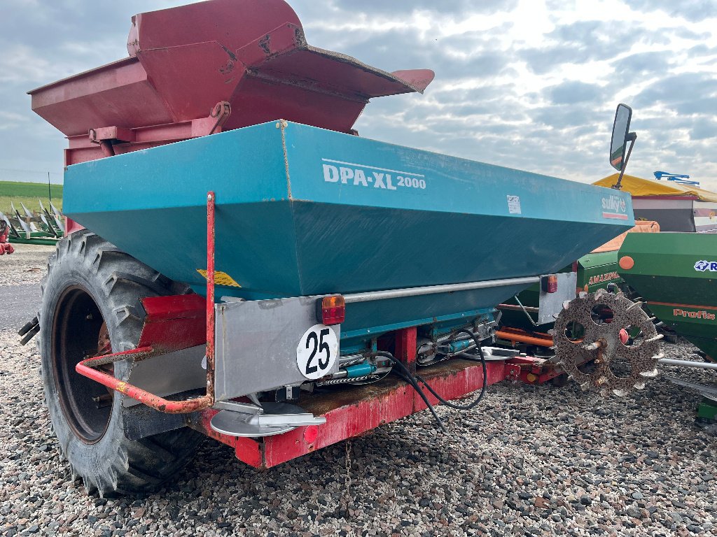 Düngerstreuer типа Sulky DPA XL 2000 TREMIE POMMIER, Gebrauchtmaschine в VERT TOULON (Фотография 4)