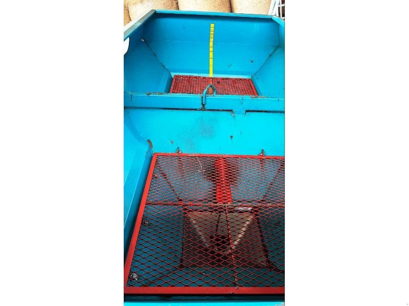 Düngerstreuer typu Sulky DPX 1505, Gebrauchtmaschine v SAINT-GERMAIN DU PUY (Obrázek 4)