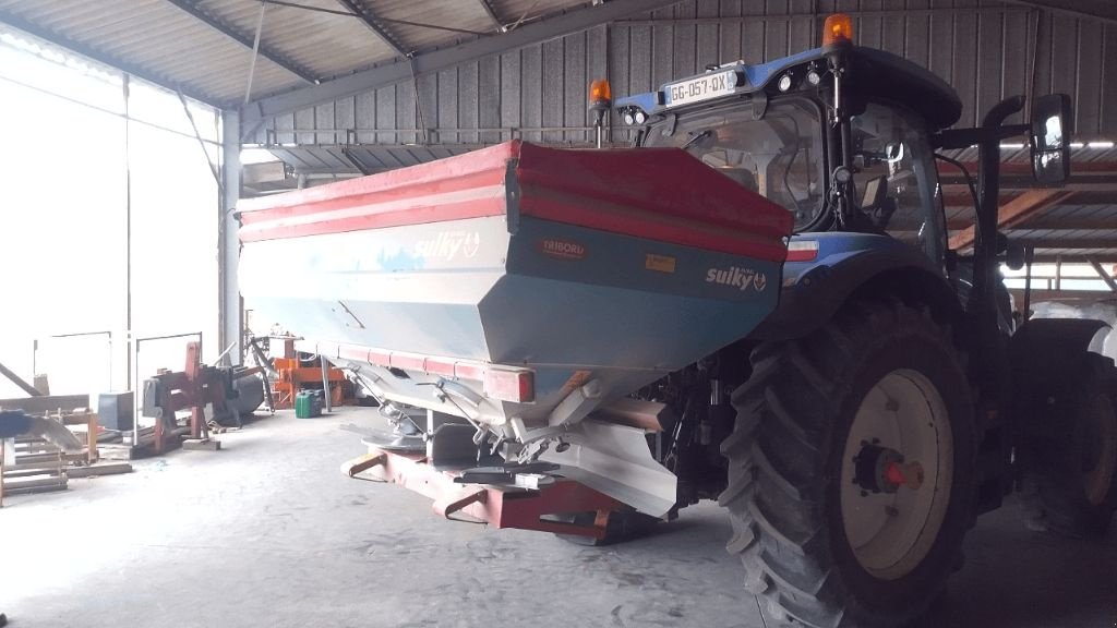Düngerstreuer typu Sulky DPX EXPERT 2700, Gebrauchtmaschine v ENNEZAT (Obrázek 3)
