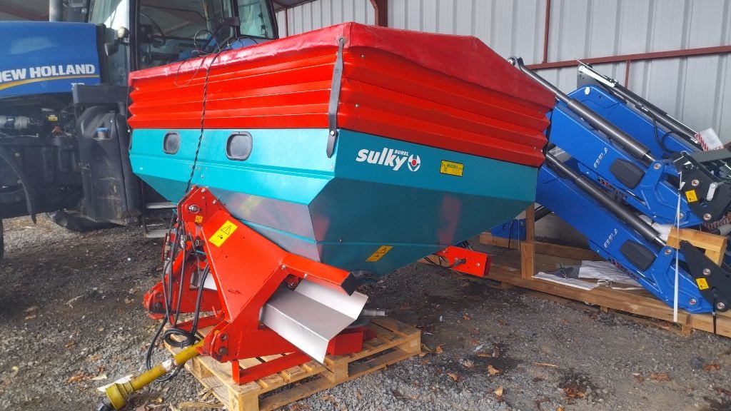 Düngerstreuer типа Sulky DPX EXPERT 2700, Gebrauchtmaschine в ENNEZAT (Фотография 2)