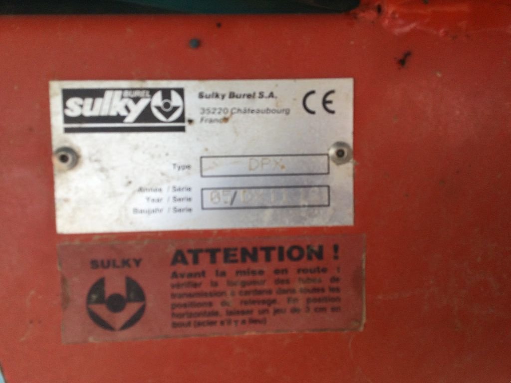 Düngerstreuer des Typs Sulky DPX PRIMA, Gebrauchtmaschine in LISIEUX (Bild 3)