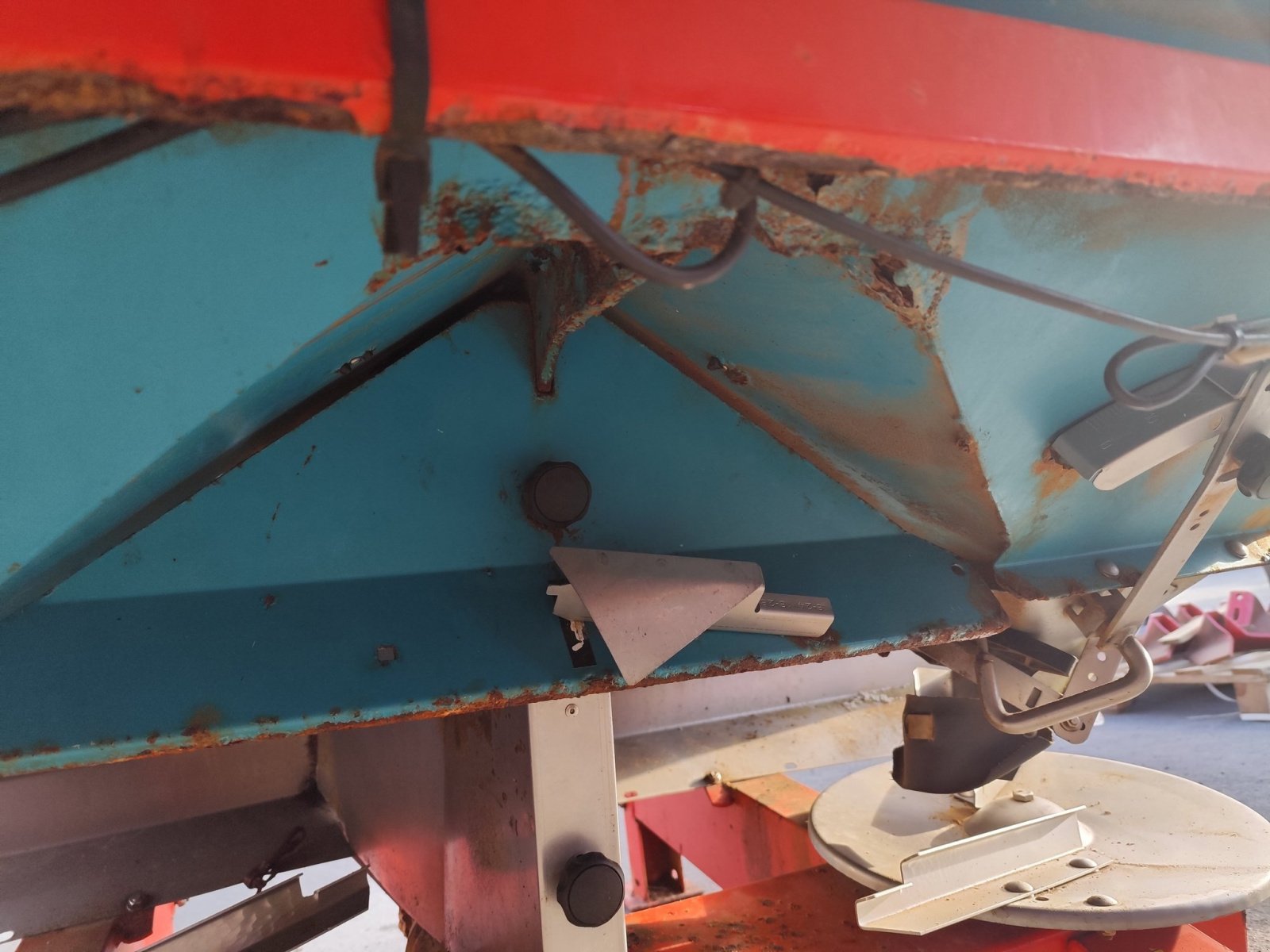 Düngerstreuer des Typs Sulky DPX PRIMA, Gebrauchtmaschine in Le Horps (Bild 5)