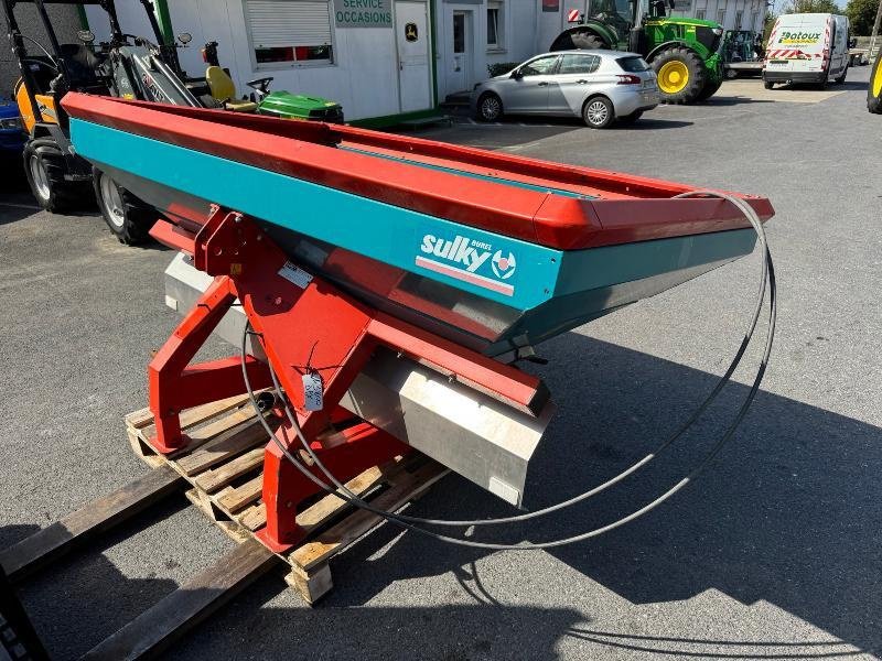 Düngerstreuer des Typs Sulky DPX, Gebrauchtmaschine in Wargnies Le Grand (Bild 1)