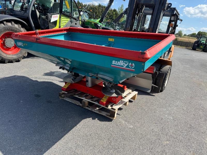 Düngerstreuer des Typs Sulky DPX, Gebrauchtmaschine in Wargnies Le Grand (Bild 10)