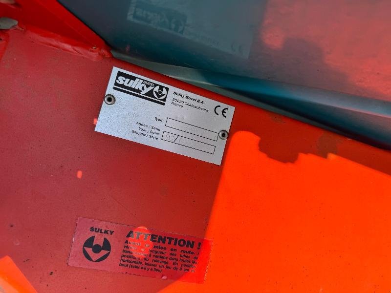 Düngerstreuer des Typs Sulky DPX, Gebrauchtmaschine in Wargnies Le Grand (Bild 2)