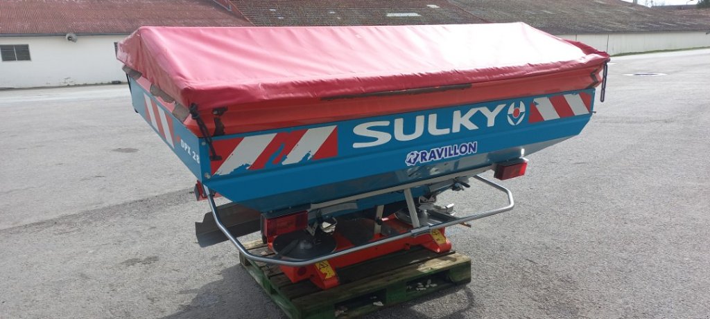 Düngerstreuer des Typs Sulky DPX, Gebrauchtmaschine in VERT TOULON (Bild 7)
