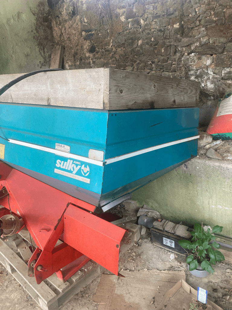 Düngerstreuer типа Sulky DPX, Gebrauchtmaschine в CONDE SUR VIRE (Фотография 2)