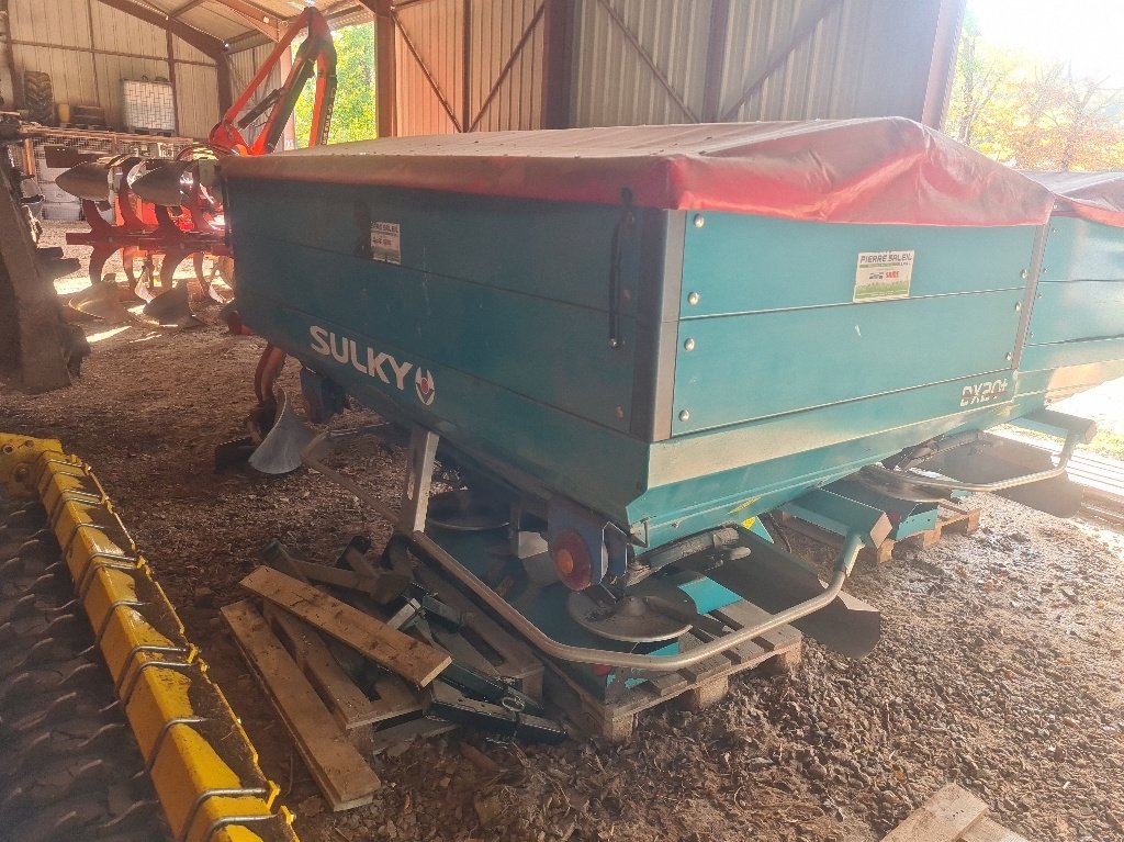 Düngerstreuer des Typs Sulky DX 20 +, Gebrauchtmaschine in Calmont (Bild 1)