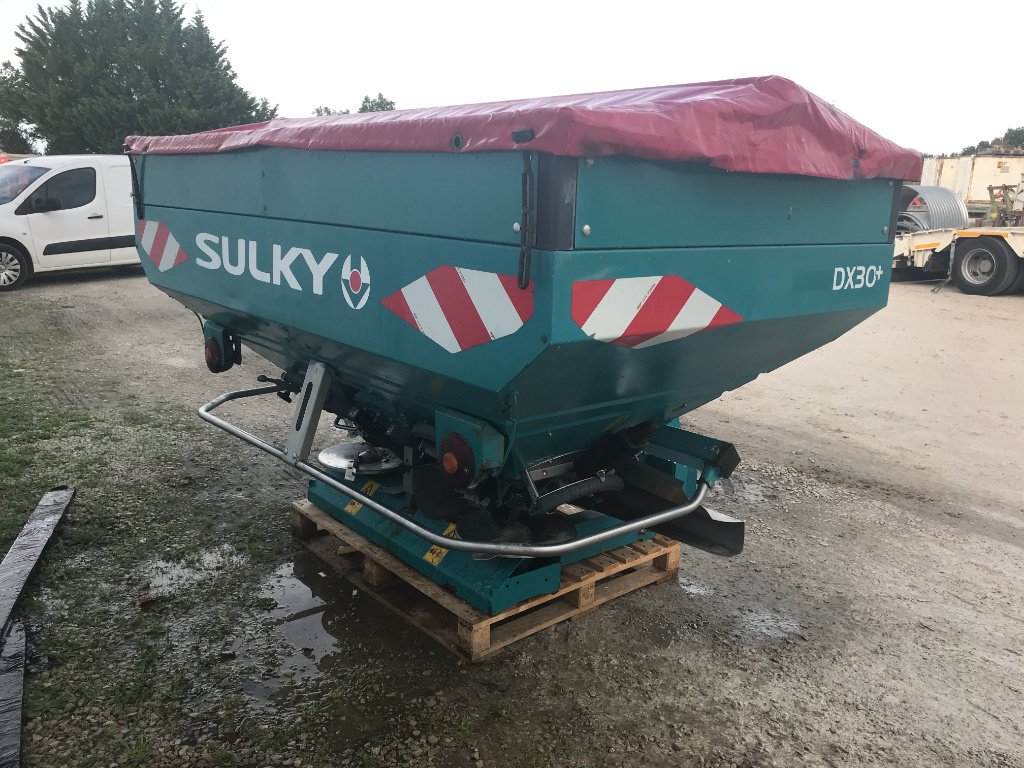 Düngerstreuer des Typs Sulky Dx30, Gebrauchtmaschine in MORLHON LE HAUT (Bild 4)