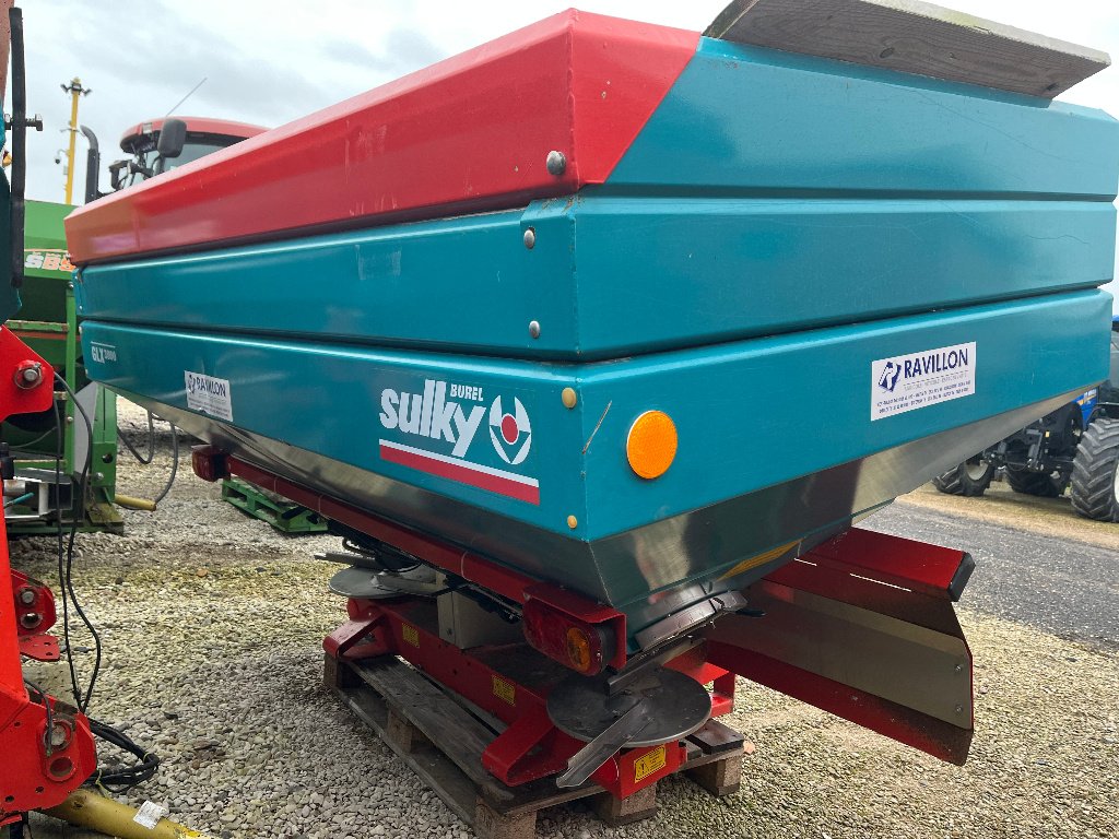 Düngerstreuer des Typs Sulky Glx 3000, Gebrauchtmaschine in VERT TOULON (Bild 3)