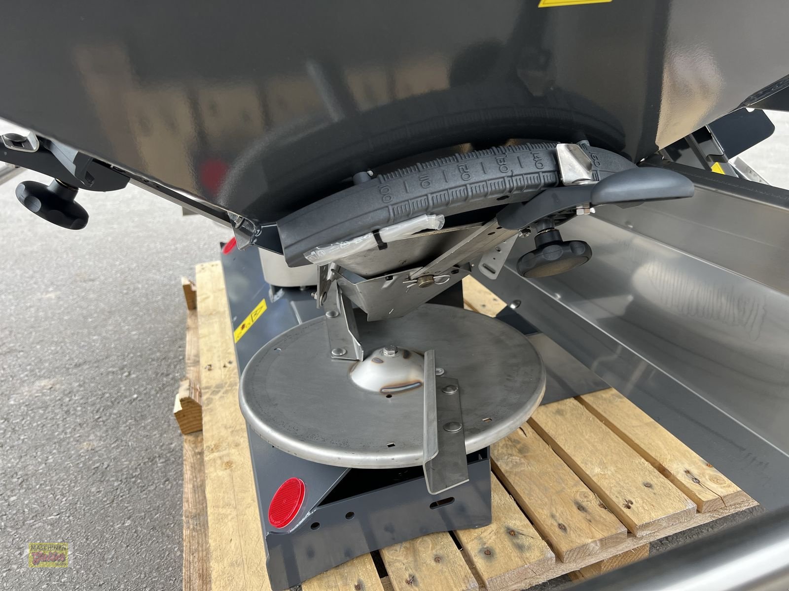 Düngerstreuer des Typs Sulky SKY DX 20 1500 Liter, Neumaschine in Kötschach (Bild 16)