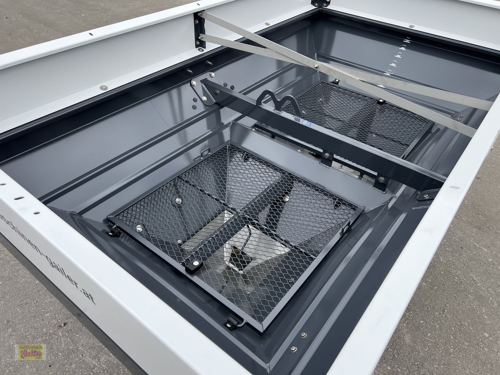 Düngerstreuer des Typs Sulky SKY DX 20 1500 Liter, Neumaschine in Kötschach (Bild 10)