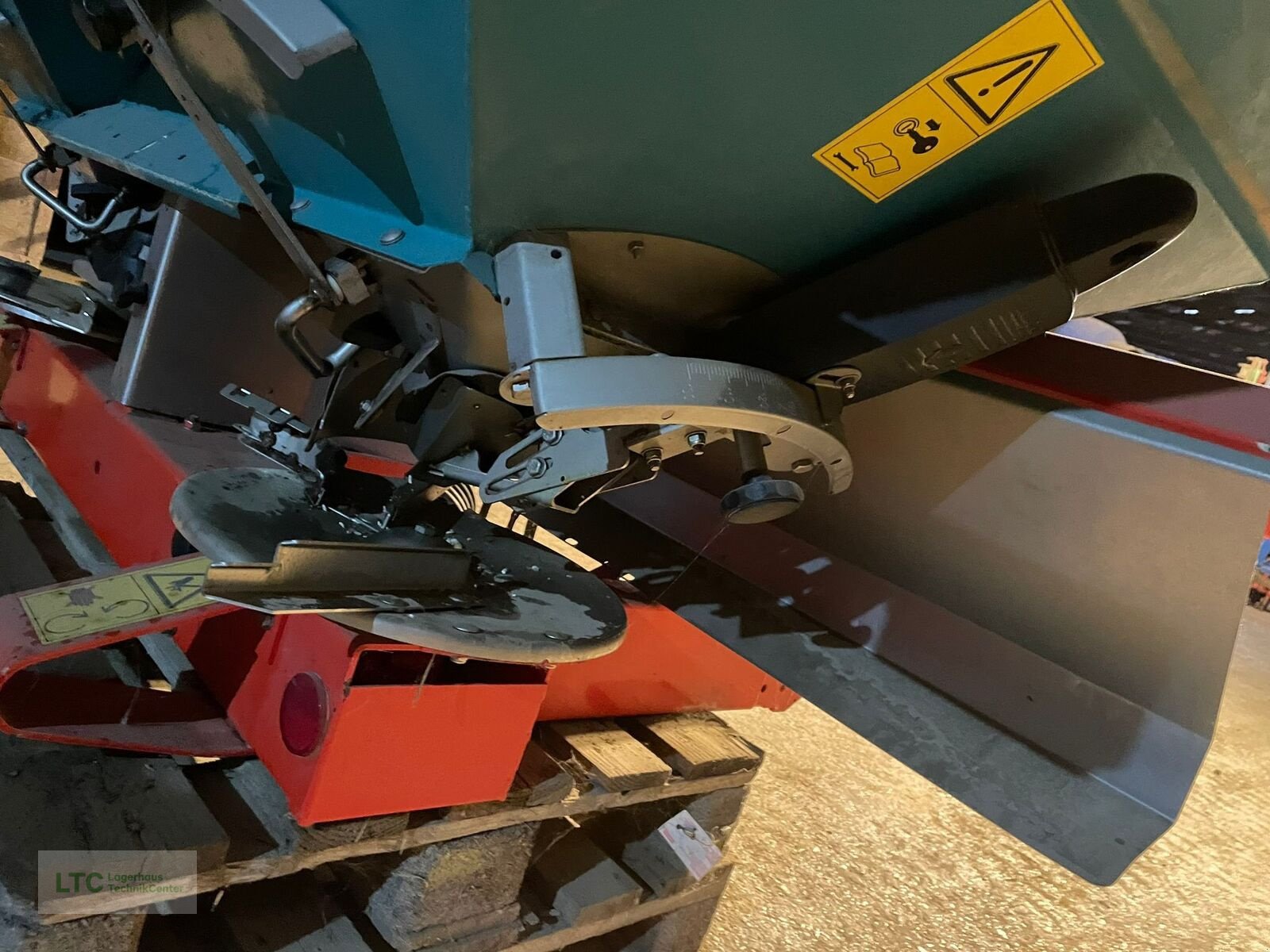 Düngerstreuer типа Sulky Sonstiges, Gebrauchtmaschine в Eggendorf (Фотография 8)